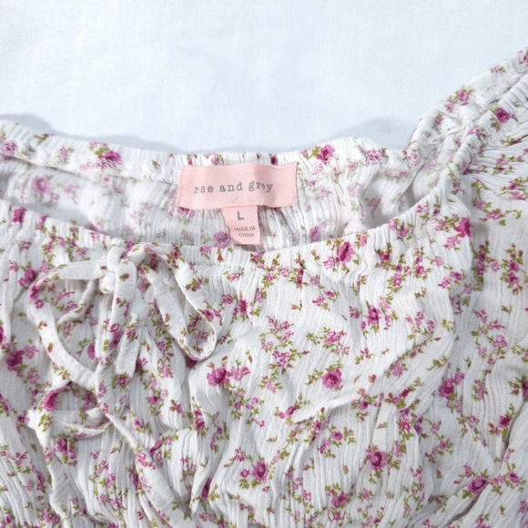 Rose And Grey Floral Smocked Off-Shoulder Top L - Picture 3 of 8